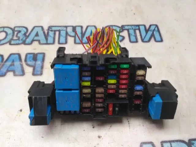 Блок предохранителей Nissan Terrano III