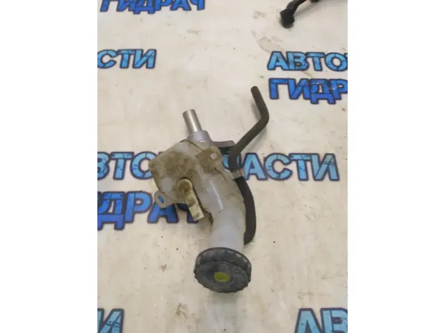 Цилиндр тормозной главный MITSUBISHI ASX (2010) 4625A213 Отличное состояние. С бачком