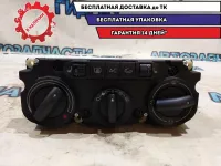 Блок управления климатической установкой Audi A3  8P0820047A Отличное состояние