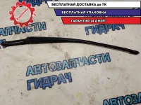 Поводок стеклоочистителя правый Audi A3  8P1955408A Отличное состояние