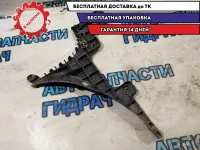 Направляющая заднего бампера левая Audi A3  8P3807377B Отличное состояние
