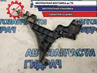 Направляющая заднего бампера правая Audi A3  8P3807378B  Отличное состояние