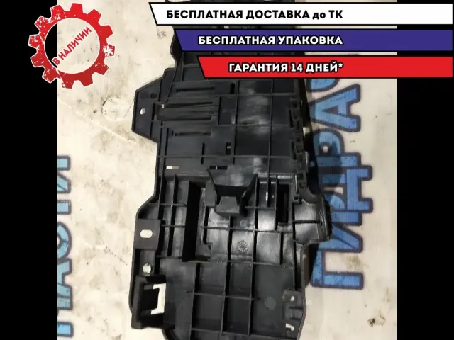 Кронштейн Audi A3  8P0907368B Отличное состояние