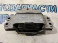 Опора КПП левая Audi A3  1K0199555N Отличное состояние