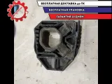 Подушка радиатора Audi A3  1Z0121367A Отличное состояние
