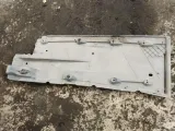 Защита антигравийная правая Audi A3  1K0825202BF Удовлетворительное состояние Трещины.