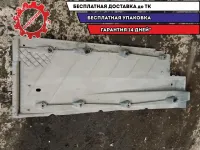 Защита антигравийная левая Audi A3  1K0825201AC Удовлетворительное состояние Трещины.