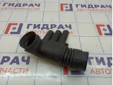 Патрубок воздушного фильтра Audi A3 (8V) 04E129651C
