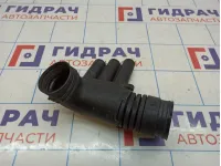 Патрубок воздушного фильтра Audi A3 (8V) 04E129651C