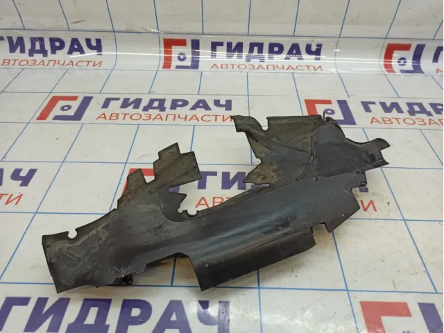 Воздуховод радиатора левый Audi A3 (8V) 8V0121283A