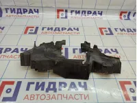 Воздуховод радиатора правый Audi A3 (8V) 8V0121284A