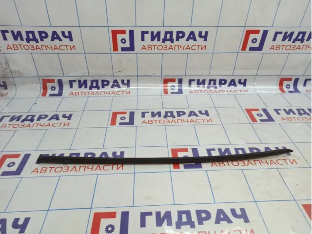 Молдинг лобового стекла правый Audi A3 (8V) 8V3854328C01C