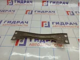 Кронштейн тонеля Audi A3 (8V) 5Q0804421B