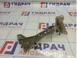 Кронштейн крепления крыла левый Audi A3 (8V) 8V0821135A