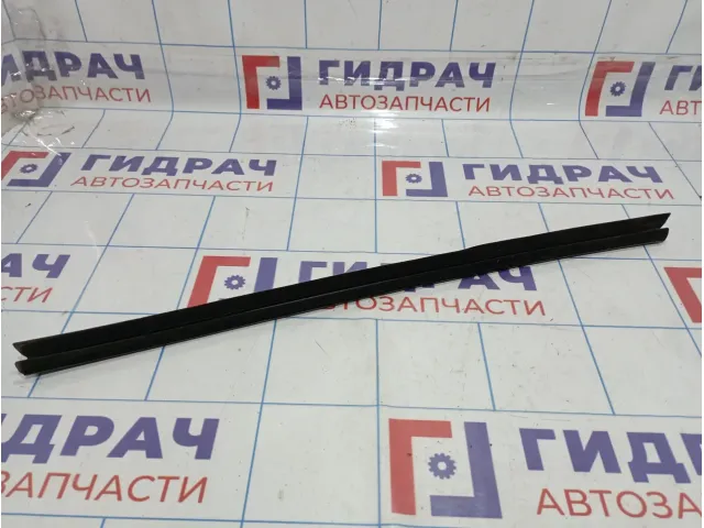 Уплотнитель стекла заднего левого Audi A3 (8V) 8V4839479