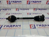 Привод передний левый Audi A6 (С6) 4F0407271J. Дефект пыльника.