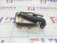 Радиатор масляный Audi A6 (С6) 06E117021G.