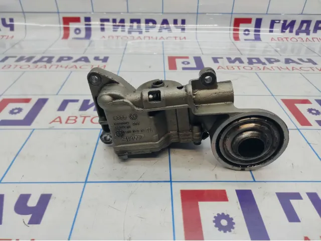 Насос масляный Audi A6 (С6) 06E115105G.