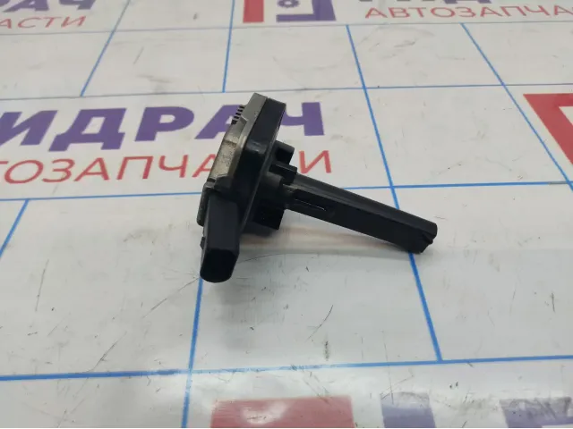 Датчик уровня масла Audi A6 (С6) 06E907660.