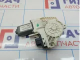 Моторчик стеклоподъемника задний левый Audi A6 (С6) 4F0959801C.
