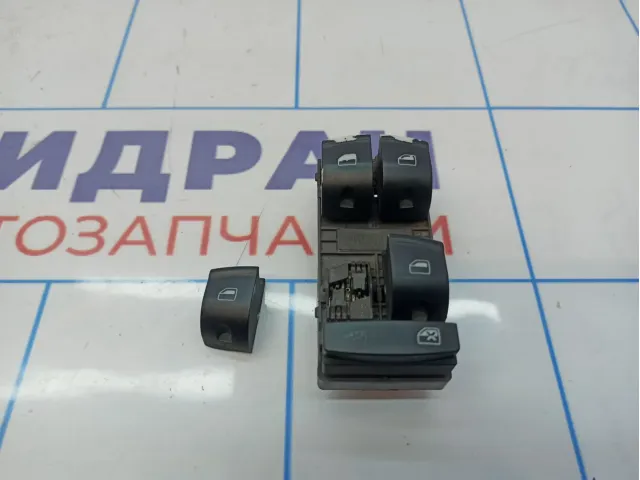 Блок управления стеклоподъемниками Audi A6 (С6) 4F0959851F5PR. Дефекты.