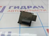 Моторчик заслонки отопителя Audi A6 (С6) 4F0820511B.