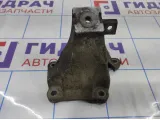 Кронштейн двигателя правый Audi A6 (С6) 4F0199308N.