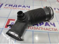 Резонатор воздушного фильтра Audi A6 (С6) 06E129629E.