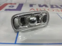 Повторитель на крыло Audi A6 (С6) 8E0949127.