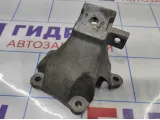 Кронштейн двигателя правый Audi A6 (С6) 4F0199308N.