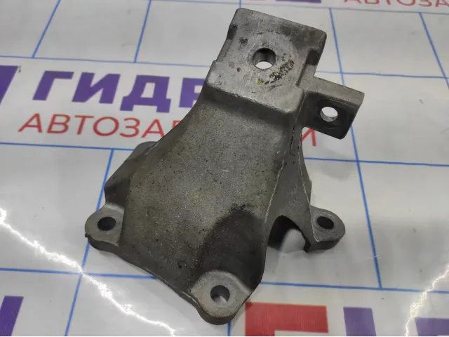 Кронштейн двигателя правый Audi A6 (С6) 4F0199308N.