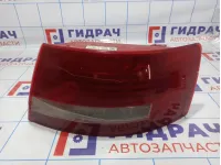 Фонарь задний правый Audi A6 (С6) 4F5945096F. Дефект.