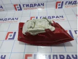 Фонарь задний правый Audi A6 (С6) 4F5945096F. Дефект.