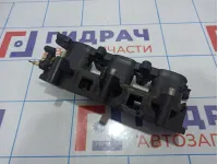 Коллектор впускной правый Audi A6 (С6) 06E133110.