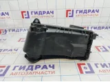 Корпус воздушного фильтра левый Audi Q7 (4L) 7L6128601N