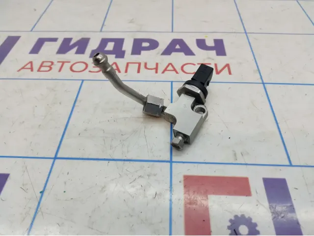 Датчик давления топлива Audi Q7 (4L) 06D906051C