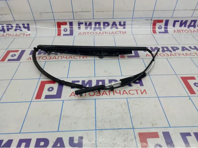 Трос открывания капота Audi Q7 (4L) 4L1823535