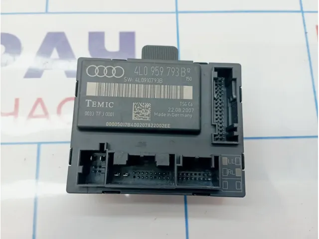 Блок комфорта двери передней левой Audi Q7 (4L) 4L0959793B