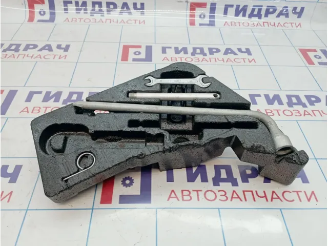 Ящик для инструментов Audi Q7 (4L) 4L0012113C