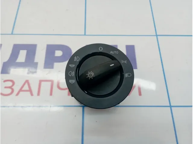 Переключатель света фар Audi Q7 (4L) 4F1941531D