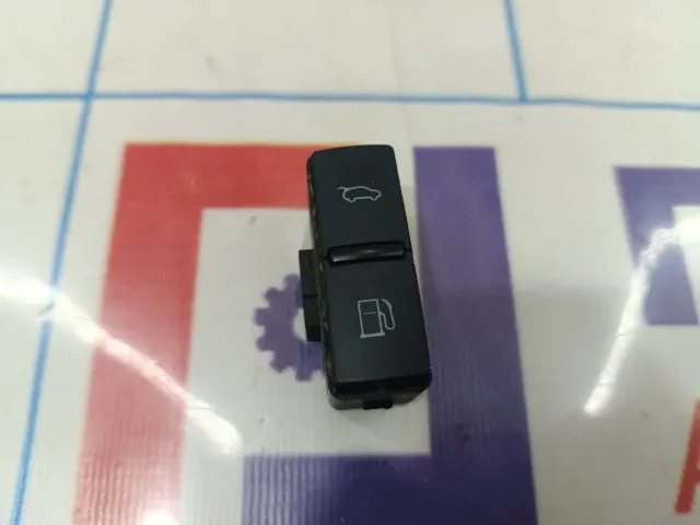 Кнопка открывания лючка бензобака Audi Q7 (4L) 4L1959833