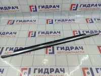 Накладка стекла заднего правого Audi Q7 (4L) 4L0853764A