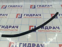 Уплотнитель стекла переднего правого Audi Q7 (4L) 4L0837480