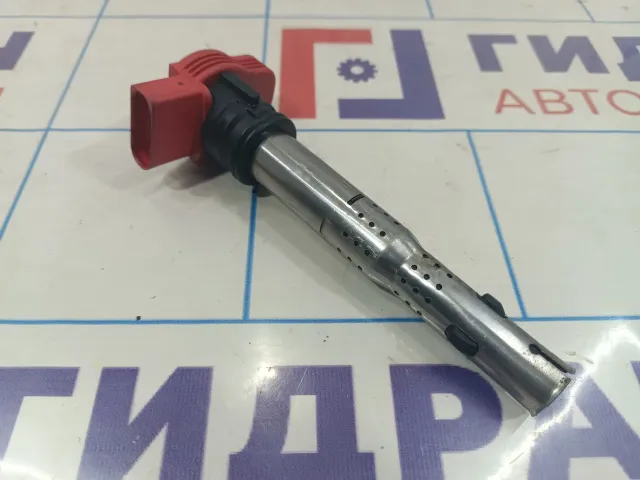 Катушка зажигания Audi Q7 (4L) 06D905115K