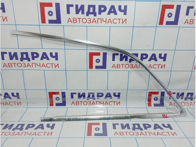 Накладка стекла заднего левого Audi Q7 (4L) 4L0853995A2ZZ