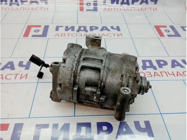 Компрессор системы кондиционирования Audi Q7 (4L) 4E0260805AM