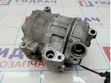 Компрессор системы кондиционирования Audi Q7 (4L) 4E0260805AM