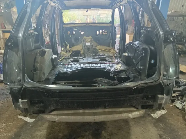 Панель задняя Audi Q7 (4L)