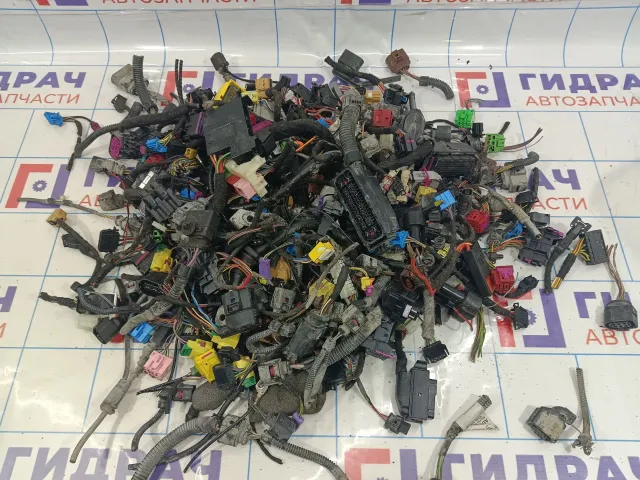 Фишка (разъём) Audi Q7 (4L)