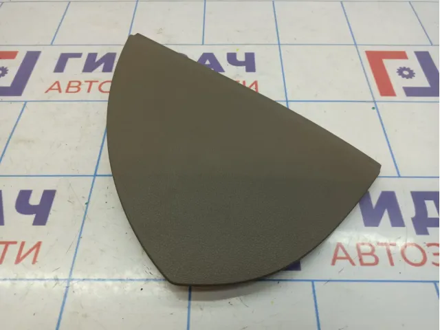 Накладка на торпедо левая с торца Audi Q7 (4L) 4L0857085A